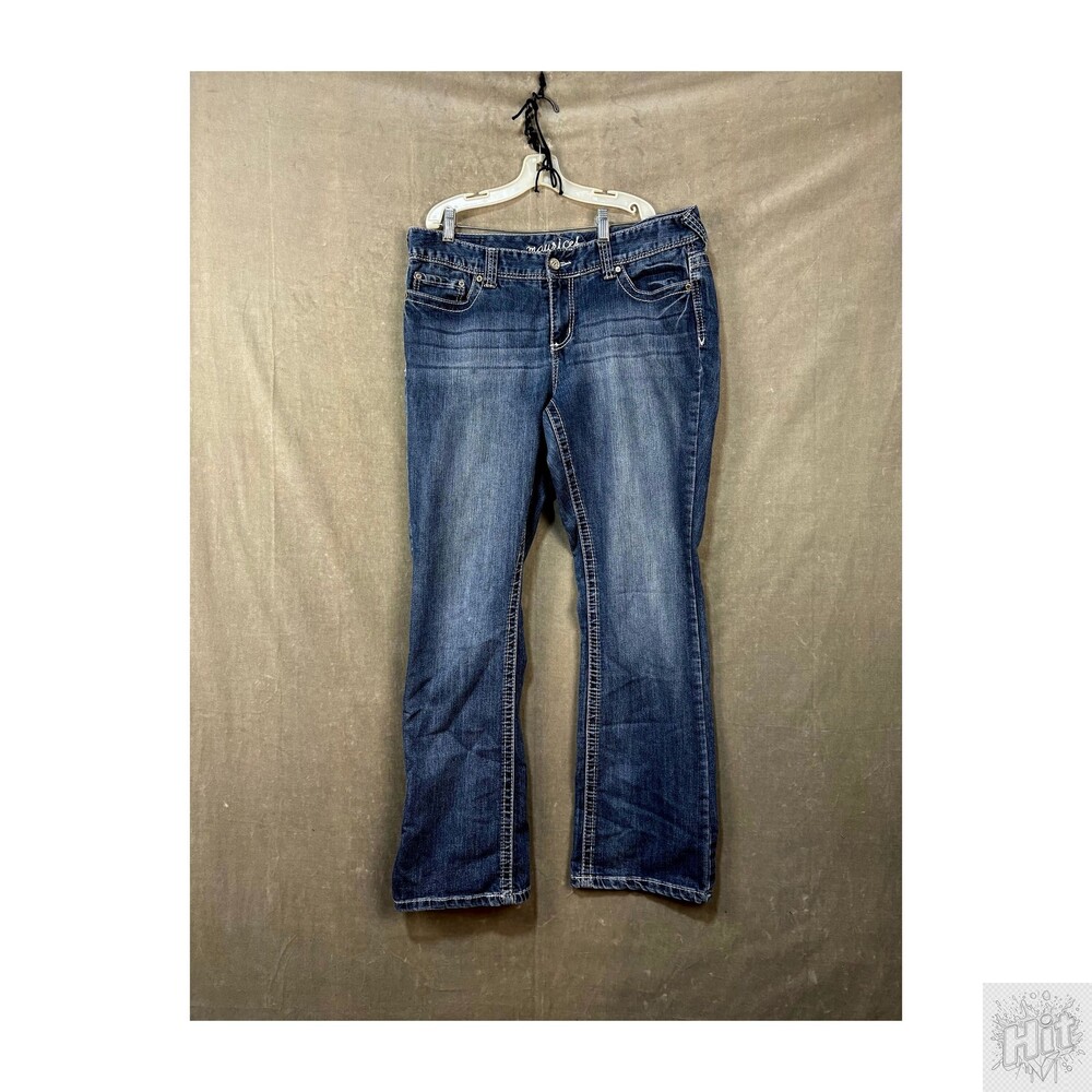 Maurices Bootcut Women's Jeans Size 14 Medium Wash Contrast Stitching